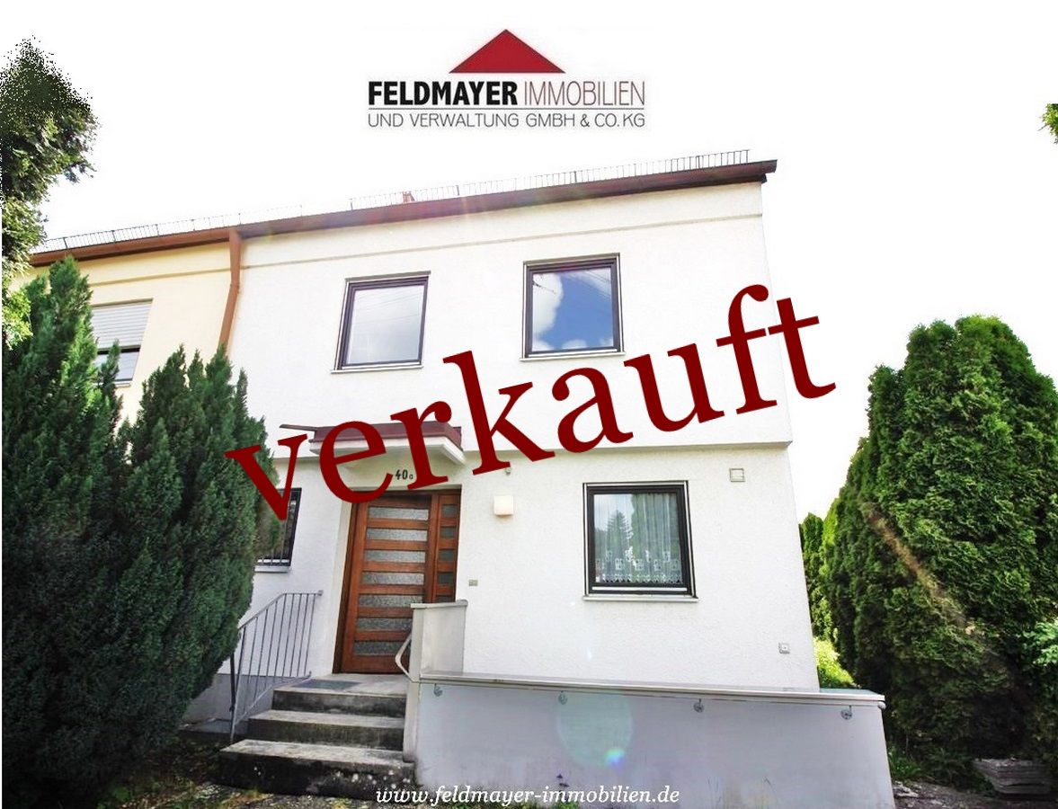 Augsburg: Reiheneckhaus mit ausbaufähigem gr. Dachgeschoss und Garage in Toplage Augsburg-Göggingen 