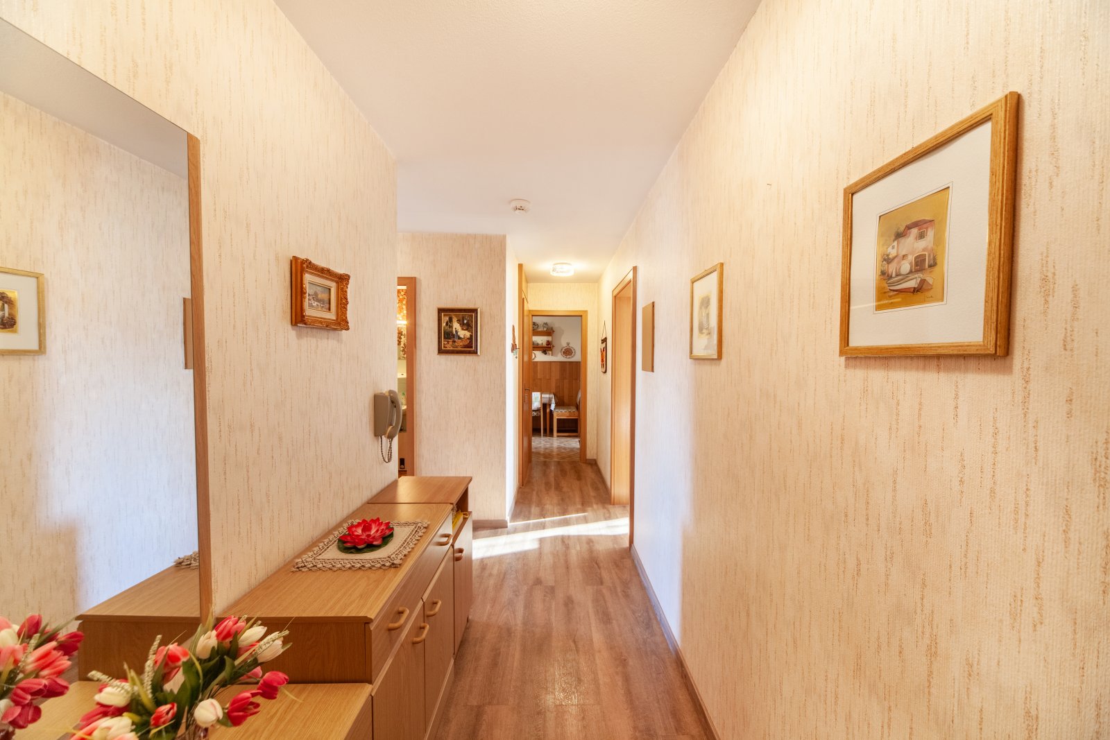 Charmante 3 ZKB Wohnung in der Hammerschmiede mit zwei Balkonen und TG Stellplatz