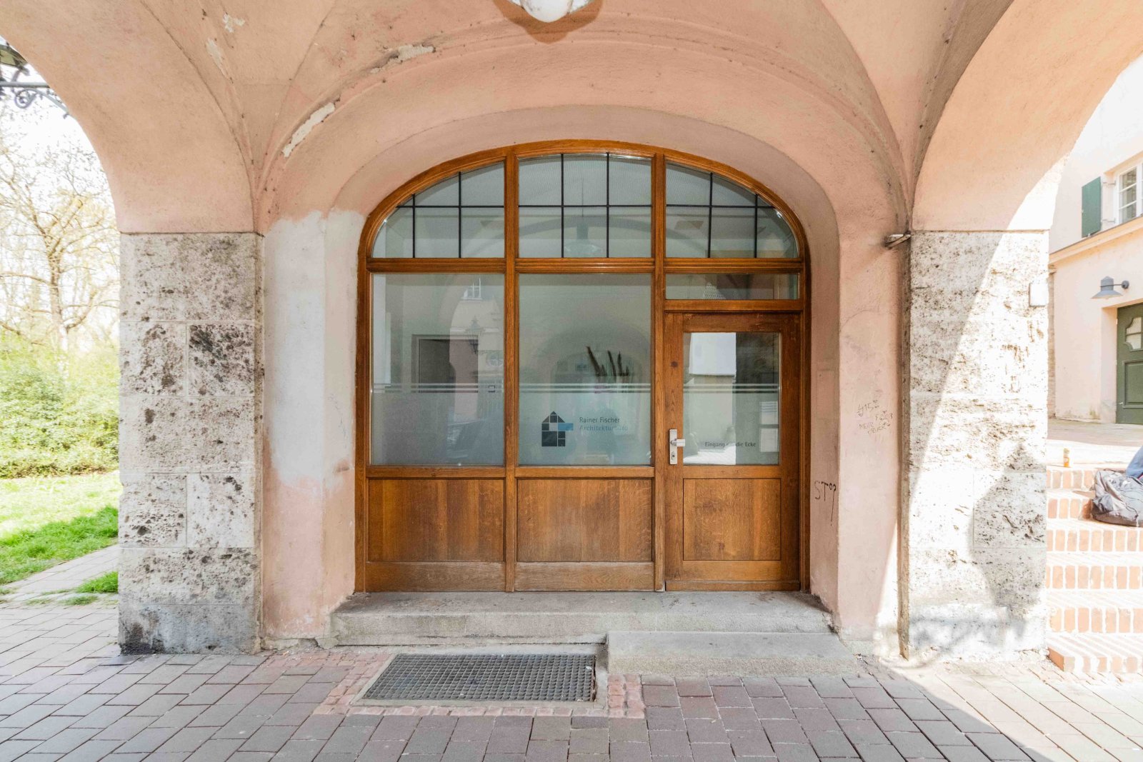 Architektonisch reizvolles Gewerbe / Büroflächen /Atelier / Ausstellungsräume in bester Innenstadtlage, Fischertor