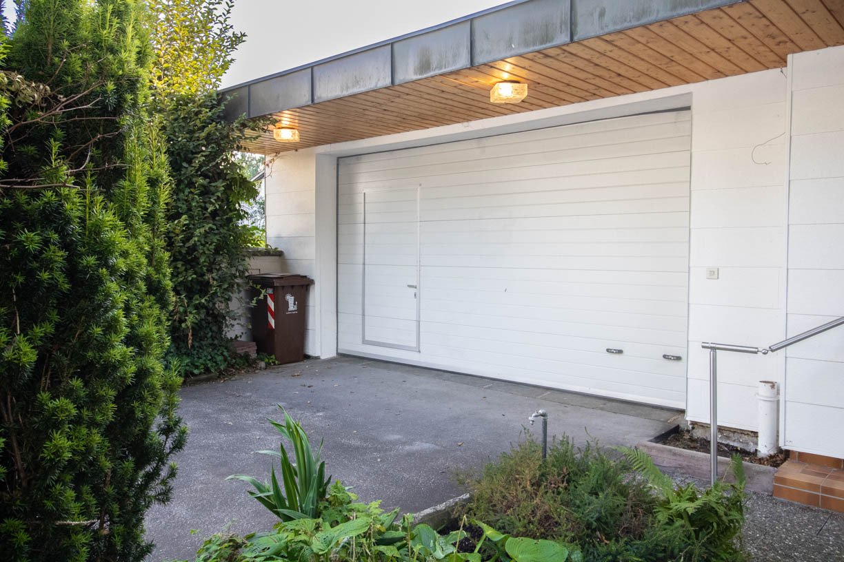 Mehrgenerationenhaus in naturnaher Lage – mit Einliegerwohnung, außergewöhnlichen Raumhöhen und flexiblem Grundriss