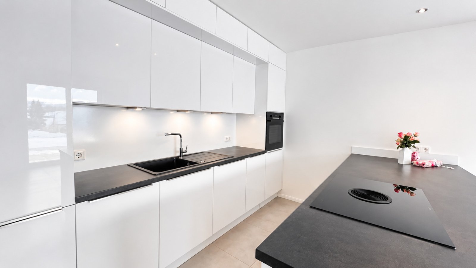 Exklusive Doppelhaushälfte Neubau 2024 | KfW-55 | A+ | Garten | Glasfaser | Designküche