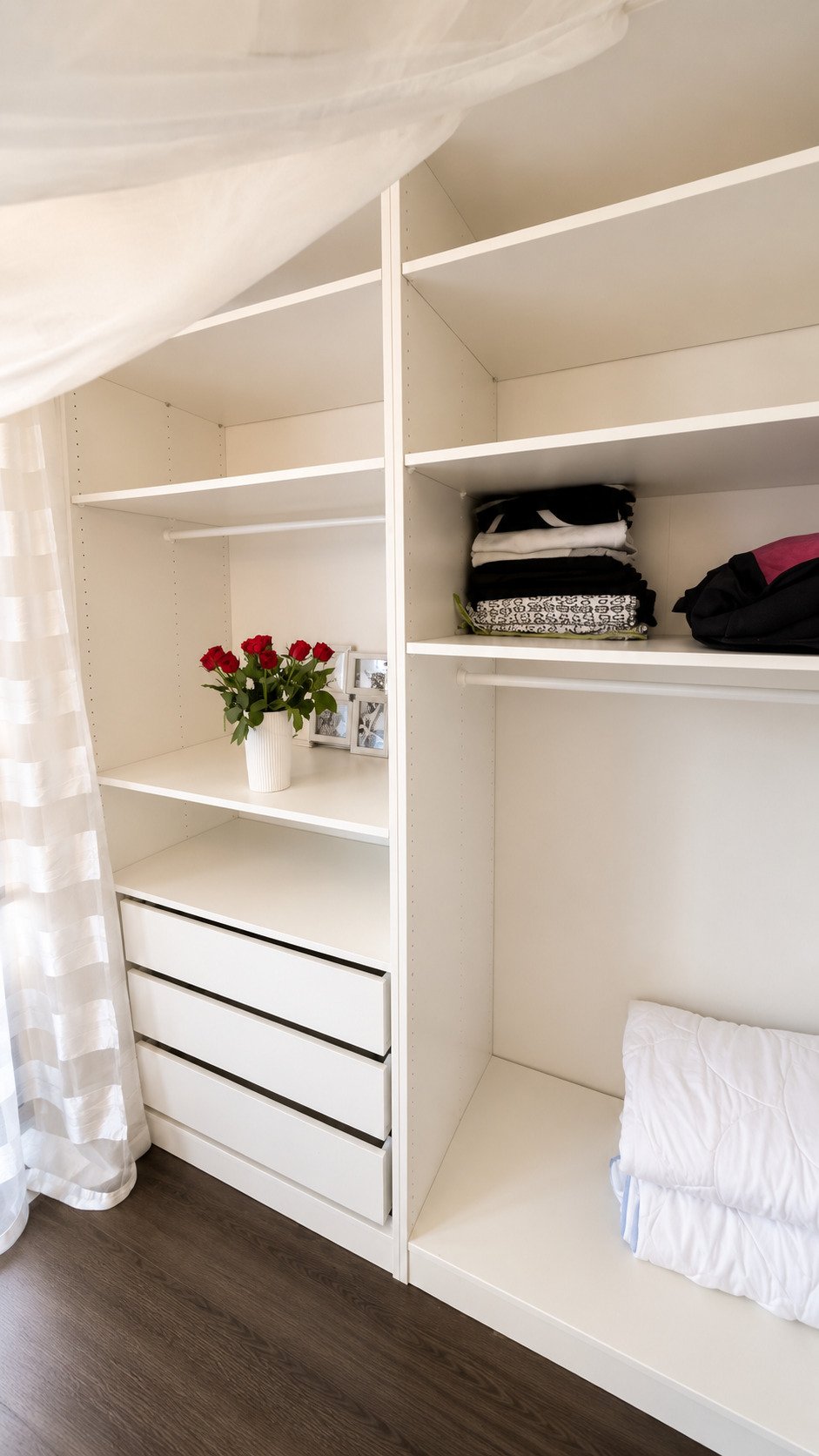 Exklusiv möblierte 4-Zimmer-Wohnung | 3 Dachterrassen | Aufzug | TG-Stellplatz | 1000 Mbit Internet