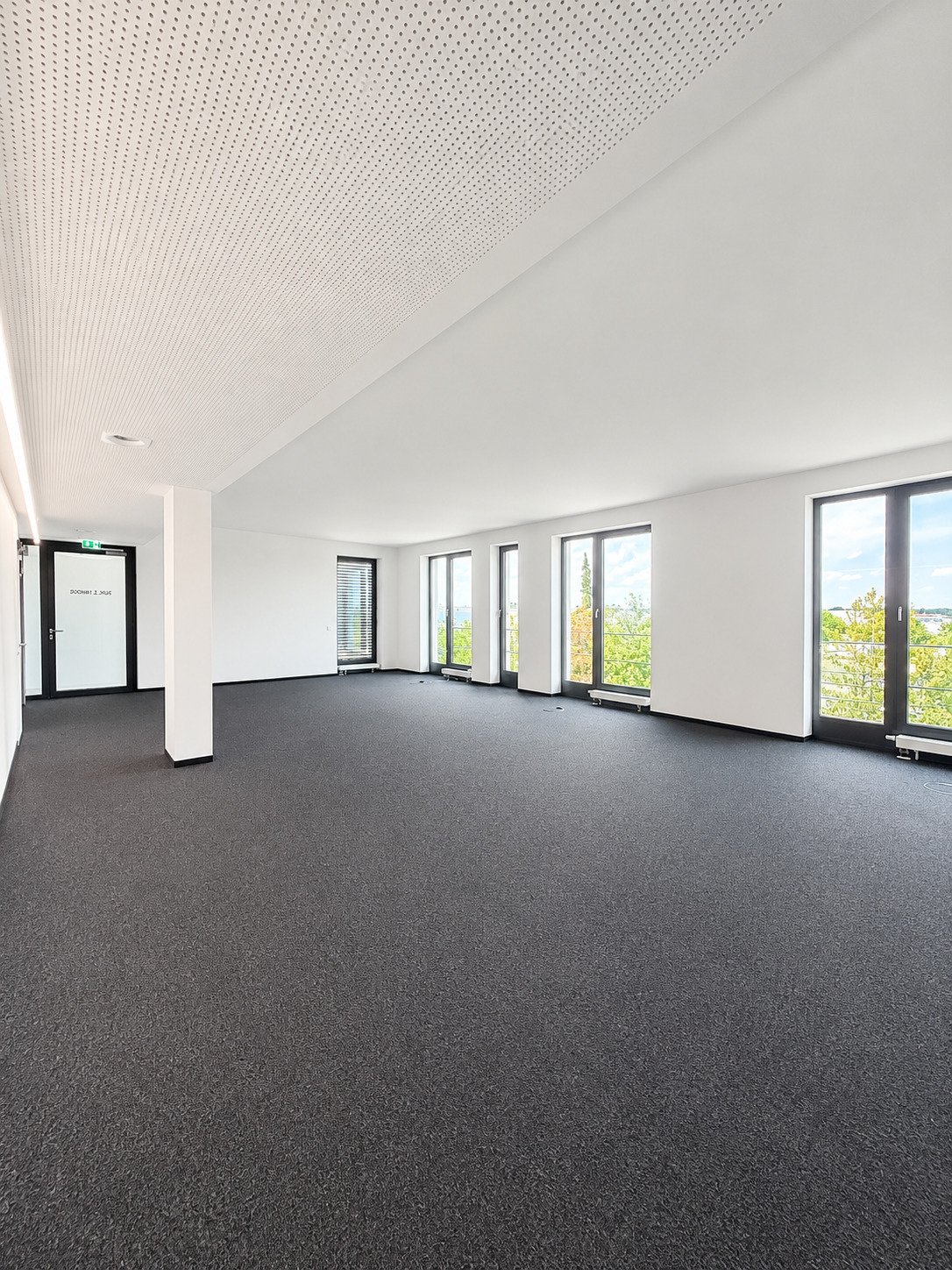 Modernes freundliches Büro in modernstem Standard in attraktiver Neubauimmobilie