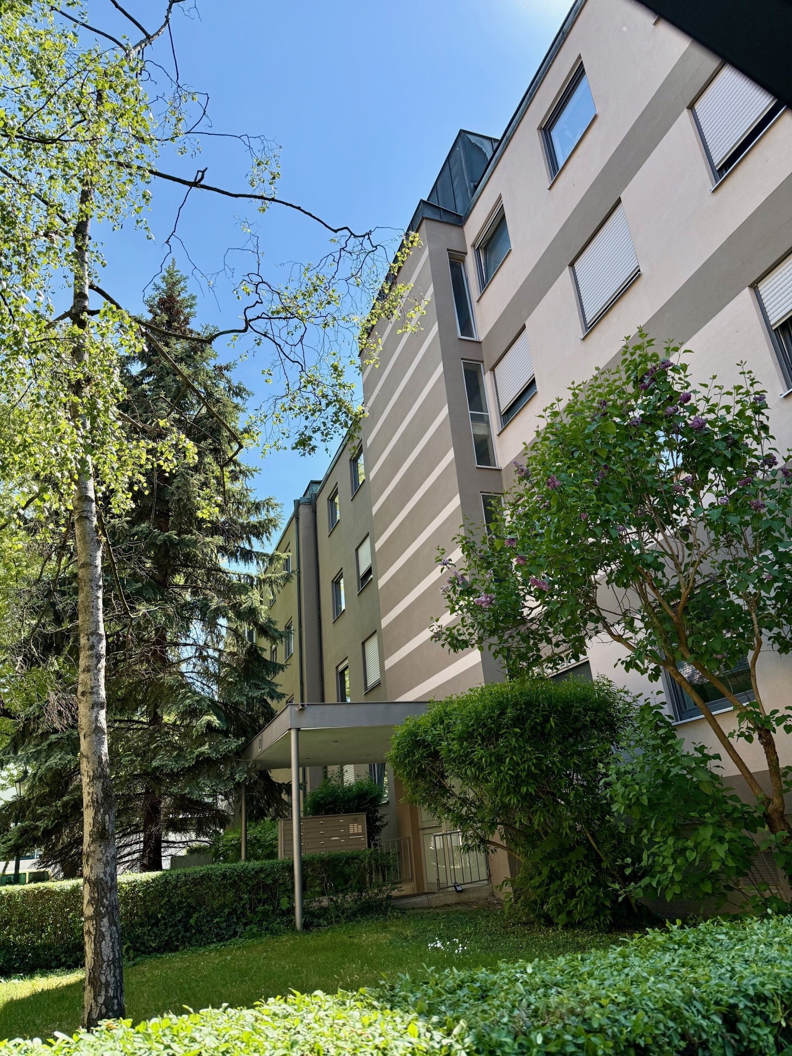 Augsburg: Anfragen per E-Mail!  Apartment in beliebter Wohnlage in der Augsburger Innenstadt! 