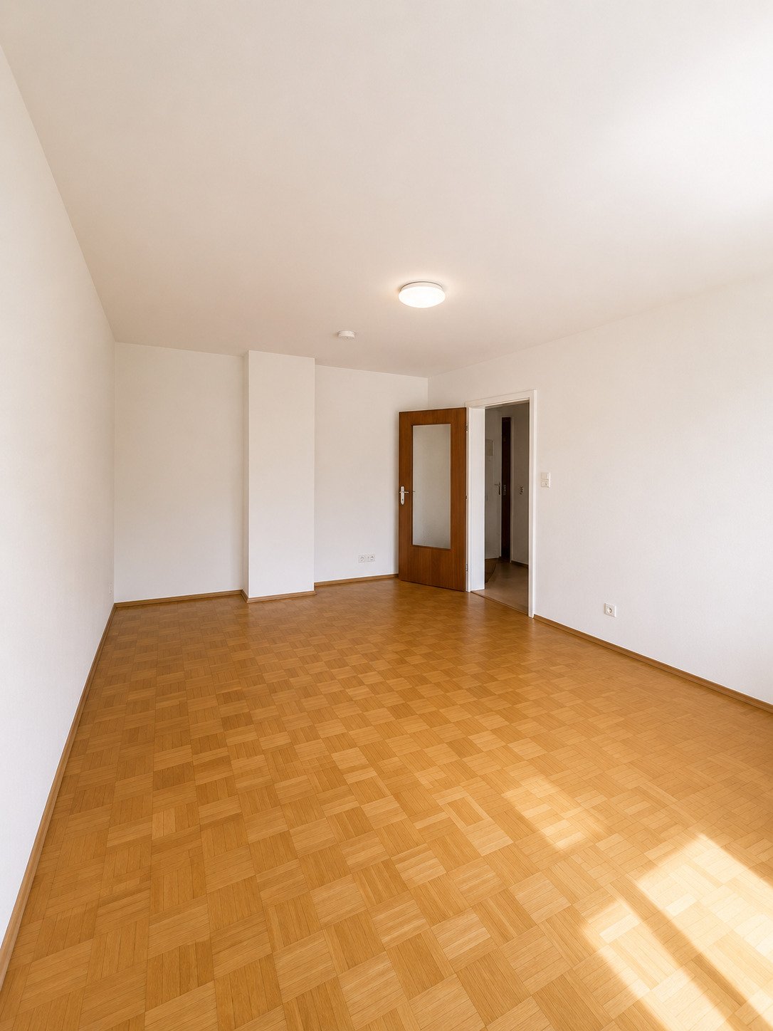 Anfragen per E-Mail! Apartment in beliebter Wohnlage in der Augsburger Innenstadt!