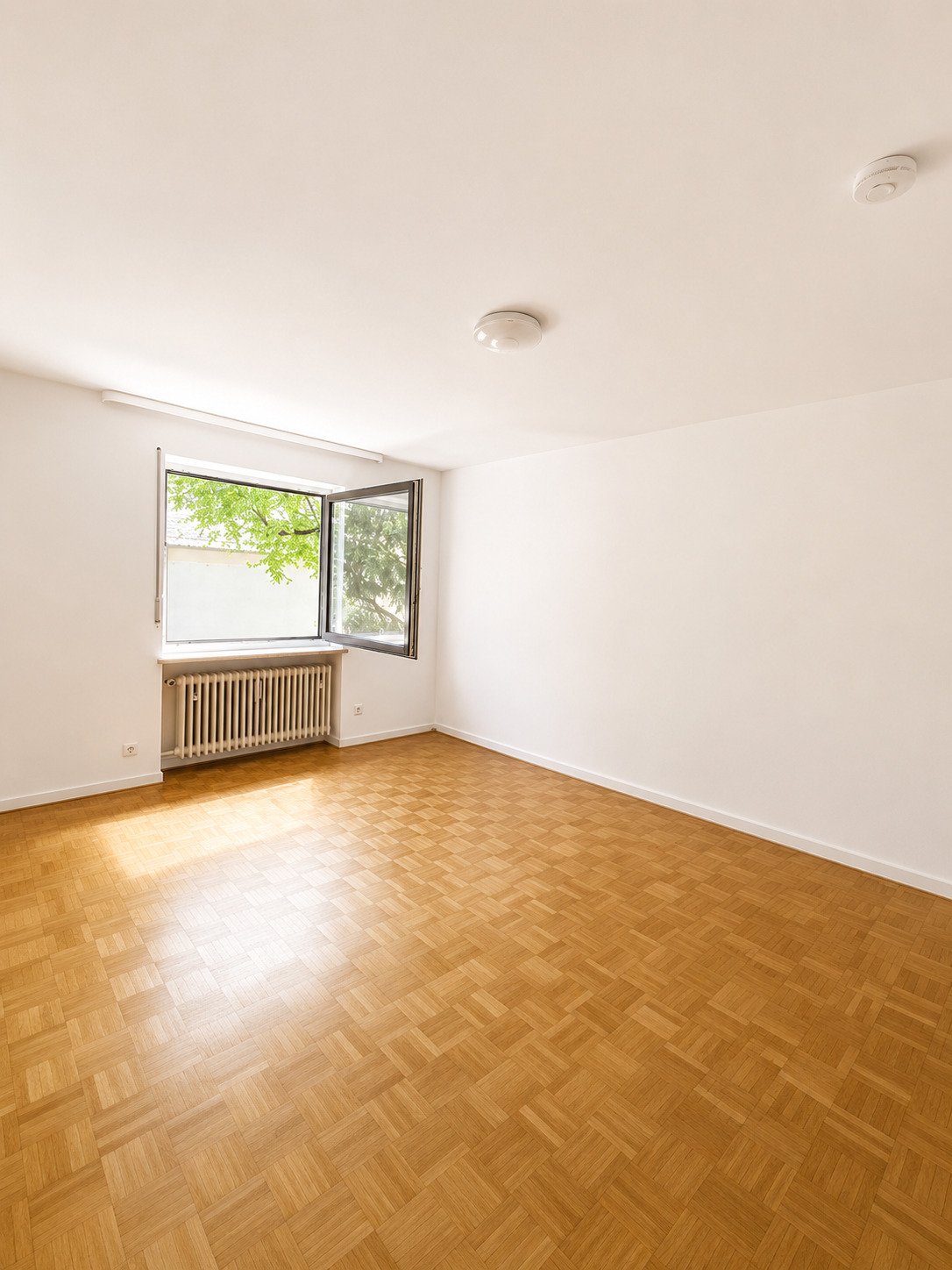 Anfragen per E-Mail! Apartment in beliebter Wohnlage in der Augsburger Innenstadt!