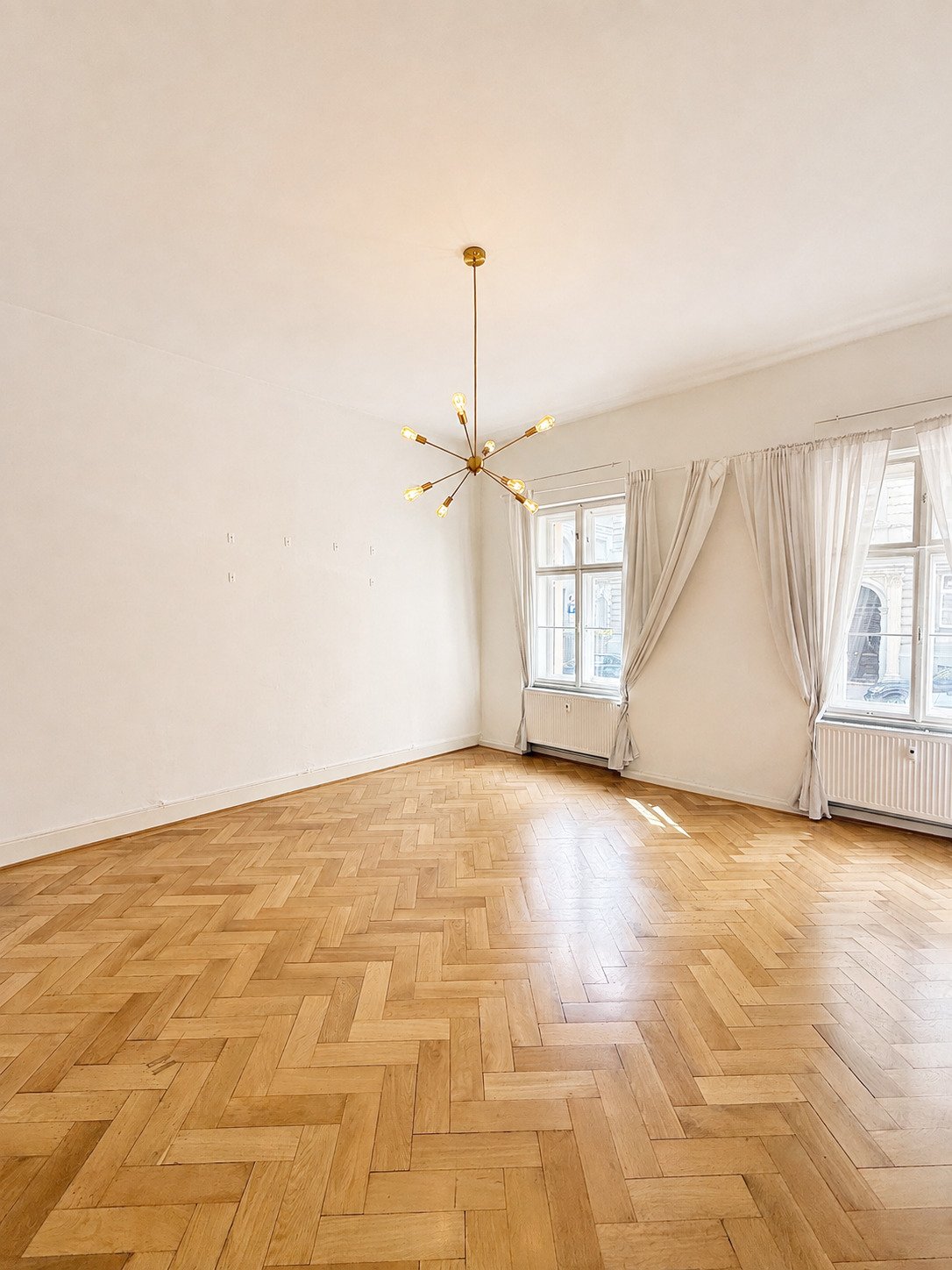 Wohnen, wo Augsburg lebt – 4-ZKB-Wohnung in Top-Lage - Anfragen bitte ausschließlich per E-Mail!