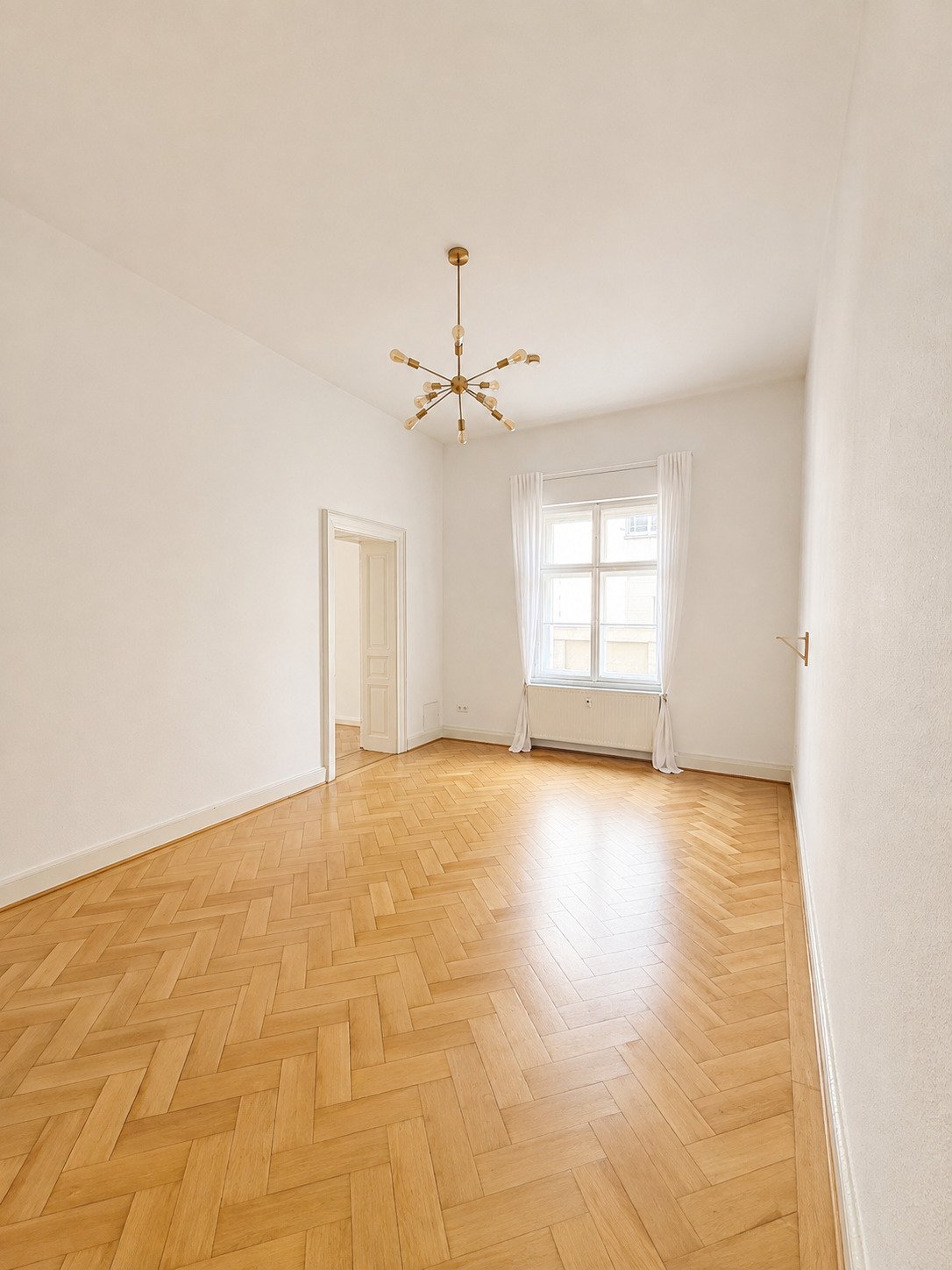 Wohnen, wo Augsburg lebt – 4-ZKB-Wohnung in Top-Lage - Anfragen bitte ausschließlich per E-Mail!