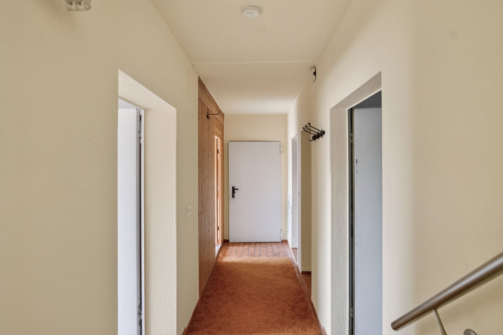 Einfamilienhaus mit viel Potenzial auf großem Gartengrundstück - 5 Zimmer + Garage am Haus