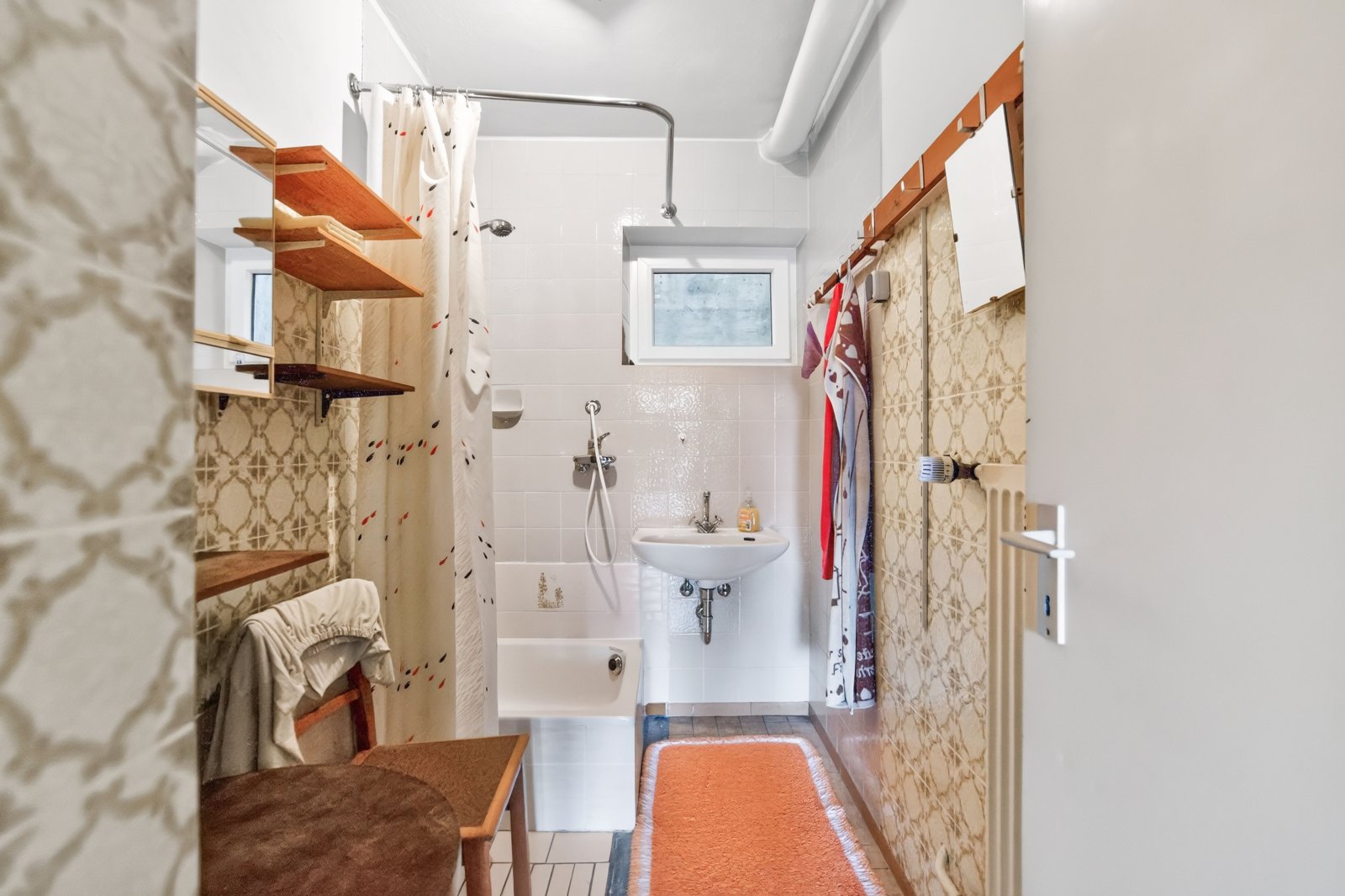 Einfamilienhaus mit viel Potenzial auf großem Gartengrundstück - 5 Zimmer + Garage am Haus